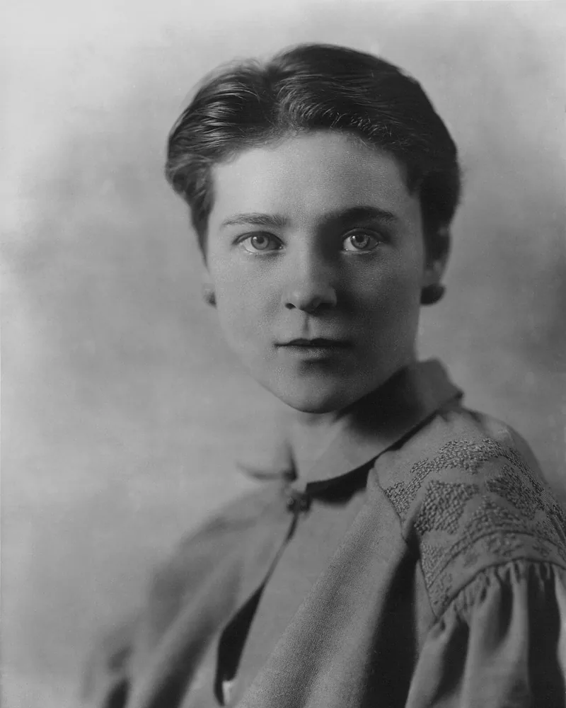 Image: Nicholas Haz Eva Le Gallienne