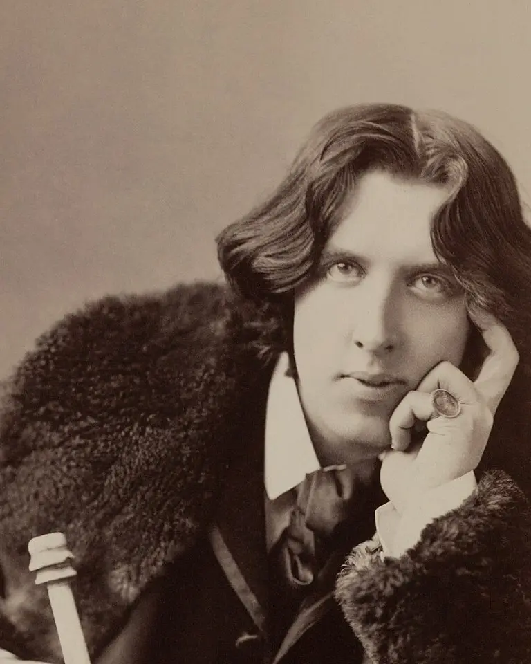 Image: Napoleon Sarony (1882) Oscar Wilde